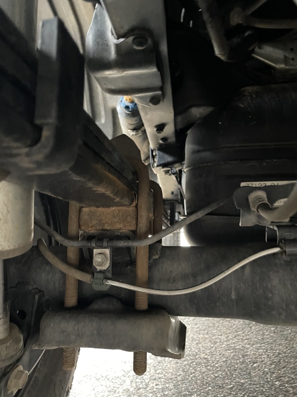 Leaf spring view of shim.jpg