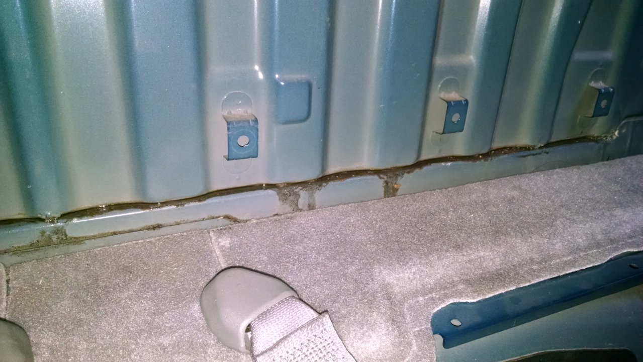 Leak - Back of Cab.jpg