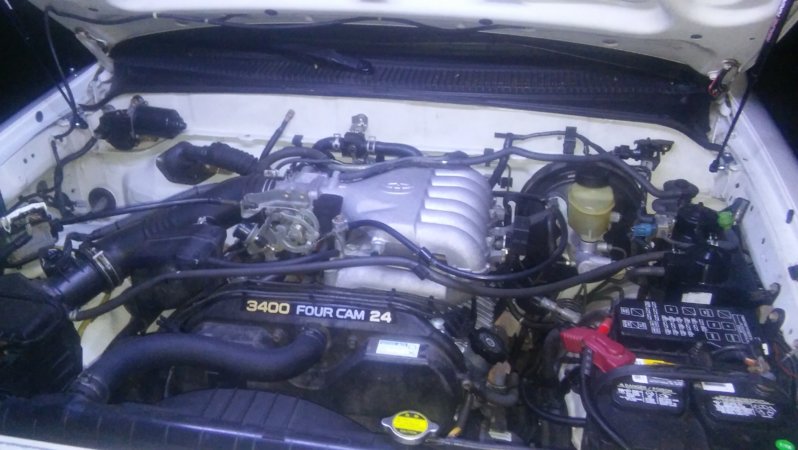 LEDs under hood (4).jpg