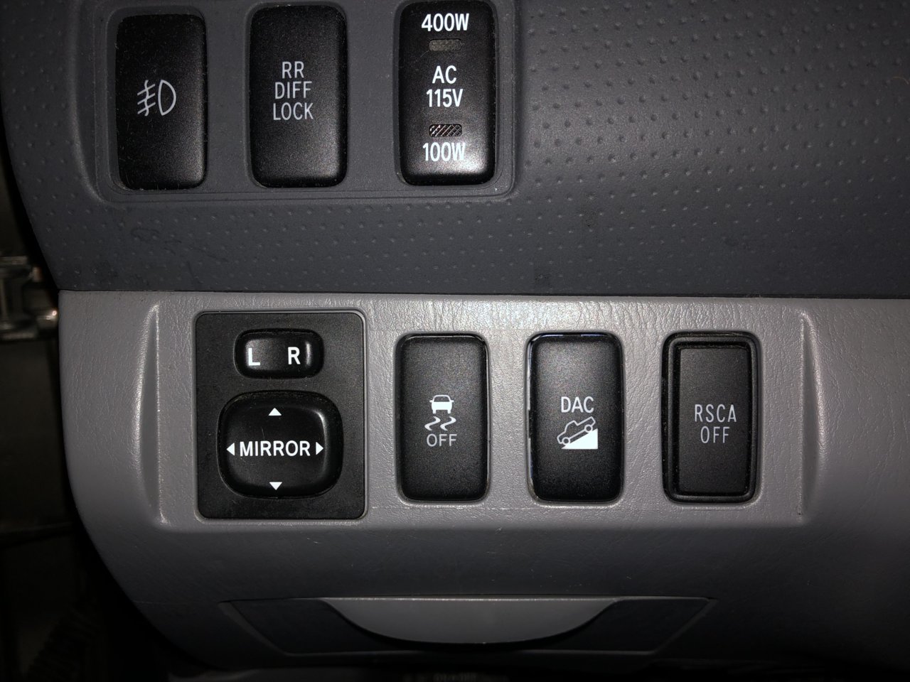 left dash.jpg