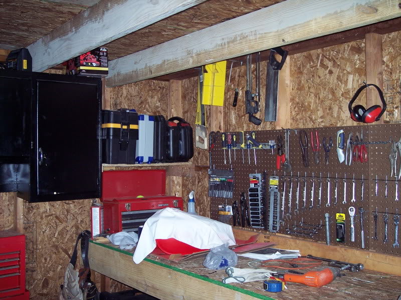Leftsideofbench_5f30bbb5579df4e9df2afbfc4adde354a6f76cb0.jpg