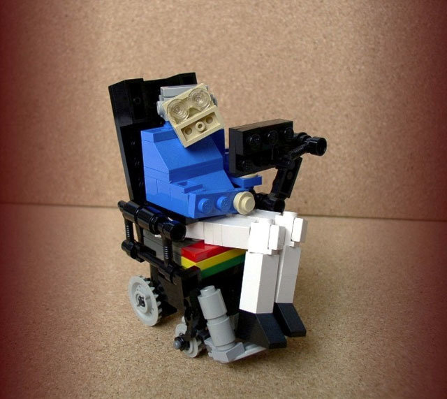lego-hawking-640.jpg