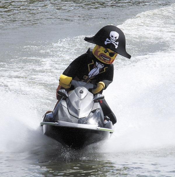 Legoland-Pirate-jetski.jpg