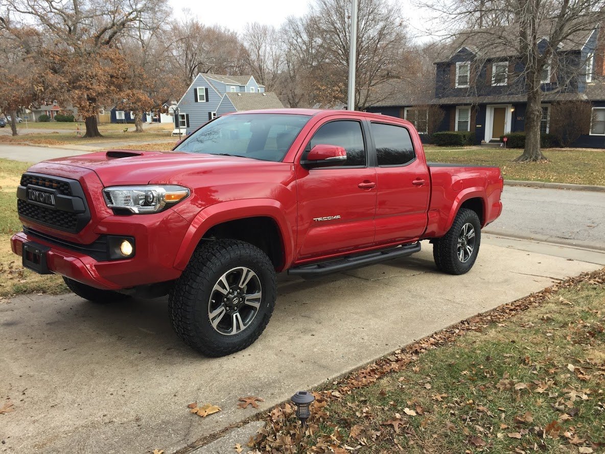 Leveling kit and tires side.jpg