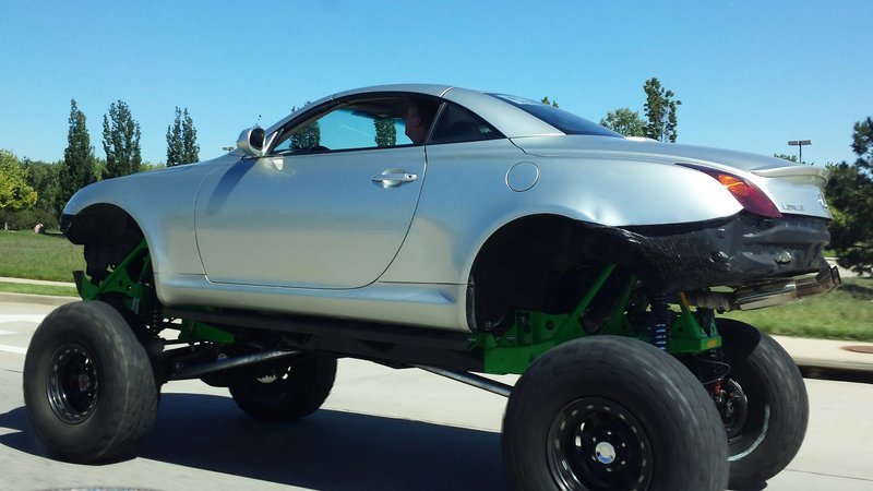 lexus lifted.jpg