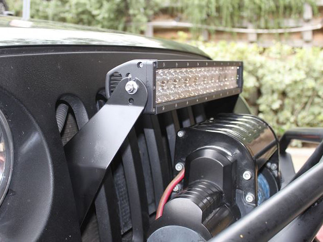 lifetime-led-light-bar-grill-mount-21-in-07-14-wrangler-jk-12.jpg