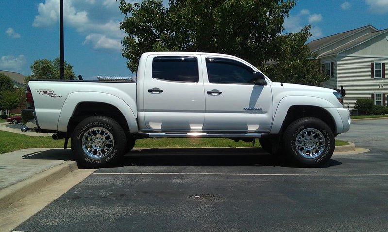 lifted 2010 side view.jpg
