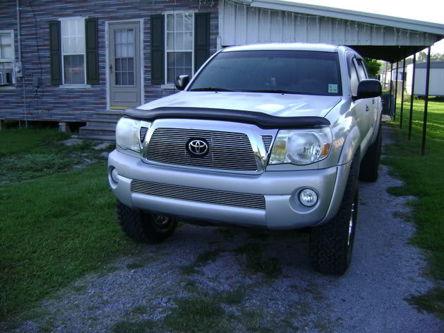LiftRimsTiresandgrille4-1_67f37d50501c513bf583f13fef266e6c59c30c60.jpg