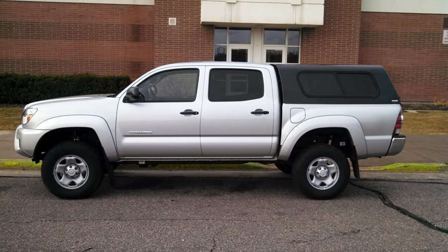 liftsidestktires900x506_zps7b85df91_8e8966dc2adbee7704e0c73eeb659014841d426f.jpg
