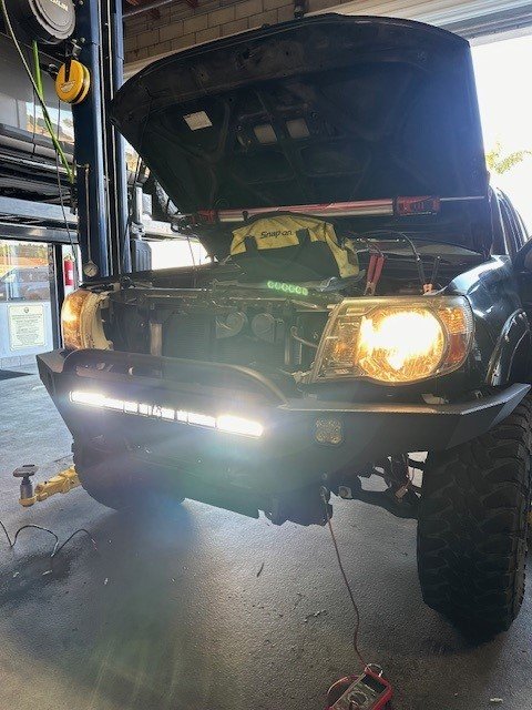 lightbar on.jpg