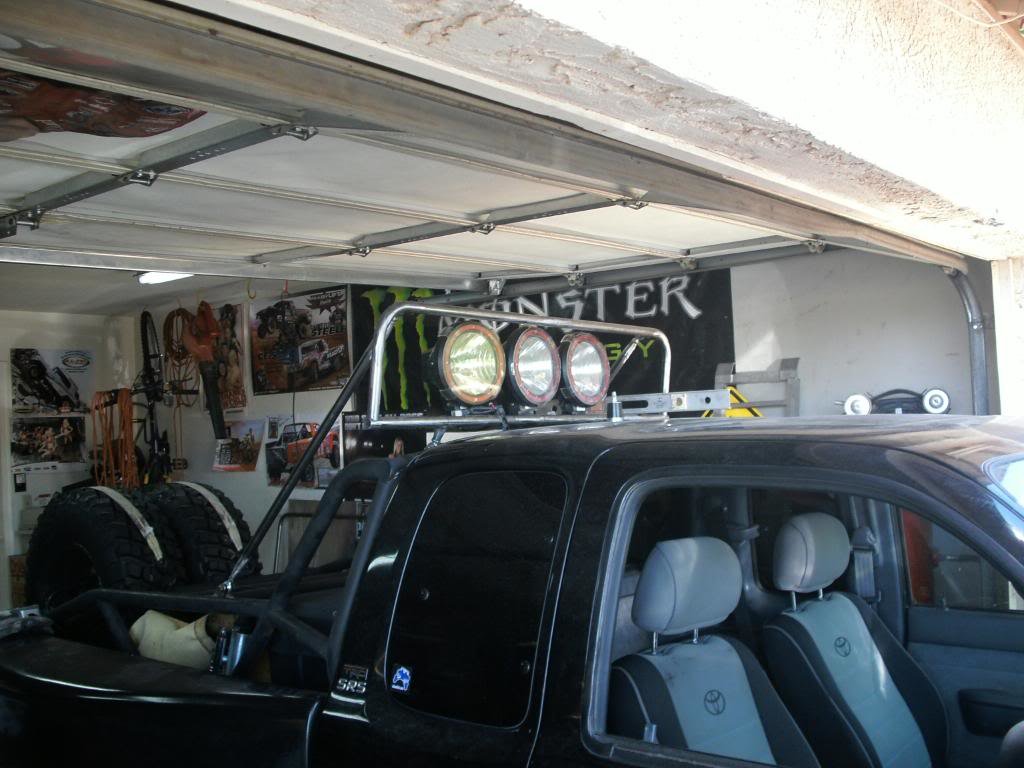 lightbar008_56d2bb460729f4e58cc87ff2a994a290bbb22e5b.jpg