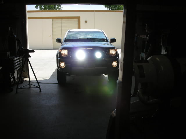 lightbar068_7d05f70289e81d784f895d619bad427733a78d8d.jpg
