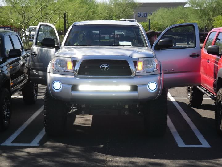 lightbar_ae802771a6719485ce9298cac39eb42611282f1c.jpg