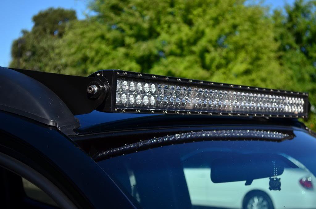 LightBarMountCornerShot_zpsce51a678_777c04584c48f994a95ab0e666b45bdf2064c351.jpg