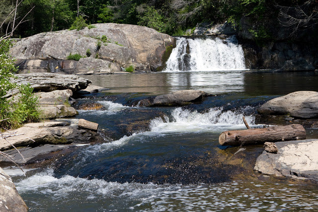 Linville-Falls-web_c5fff9a072c3f4b3012c53b584bea1de1982f86d.jpg