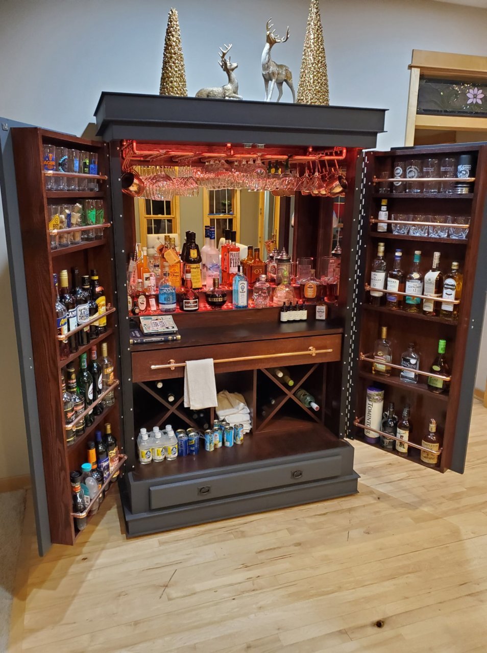 LiquorCabinet.jpg