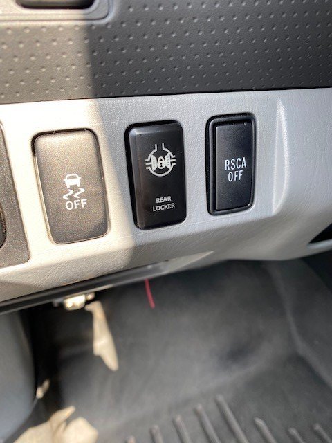 locker switch.jpg