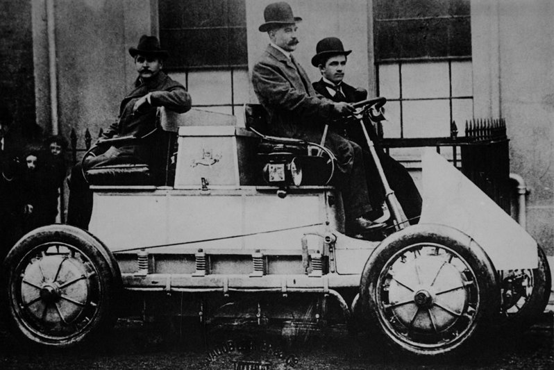 Lohner_Porsche.jpg