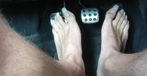 long-toe-nails.jpg