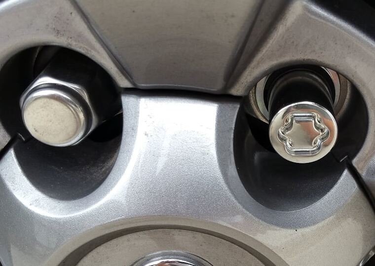 lug nut.jpg