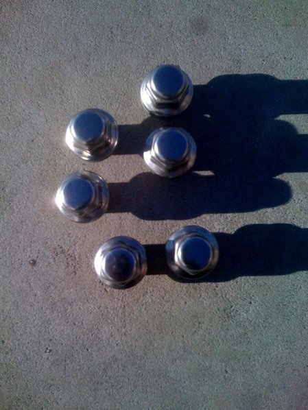 Lug Nuts.jpg