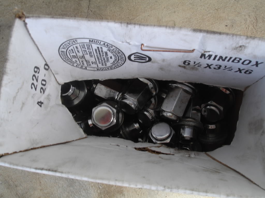 lugnuts_812515e562754c9b9fd43a527800c5629035db72.jpg