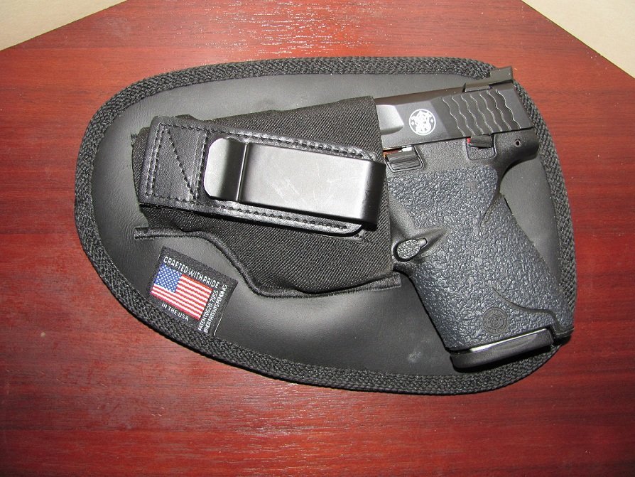 M%2526P+Shield+-+N82+Tuckable+holster+-+_abccefe0647ba34e55f9b640648ee67c1da82d0d.jpg