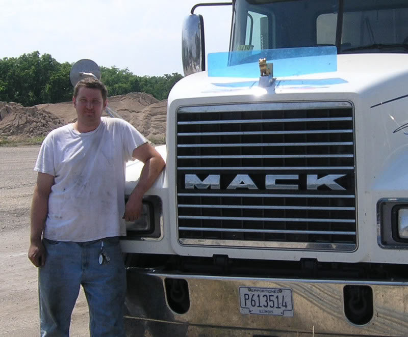 Mack_bf6073b60d3da93193495879f005d21031f809a6.jpg