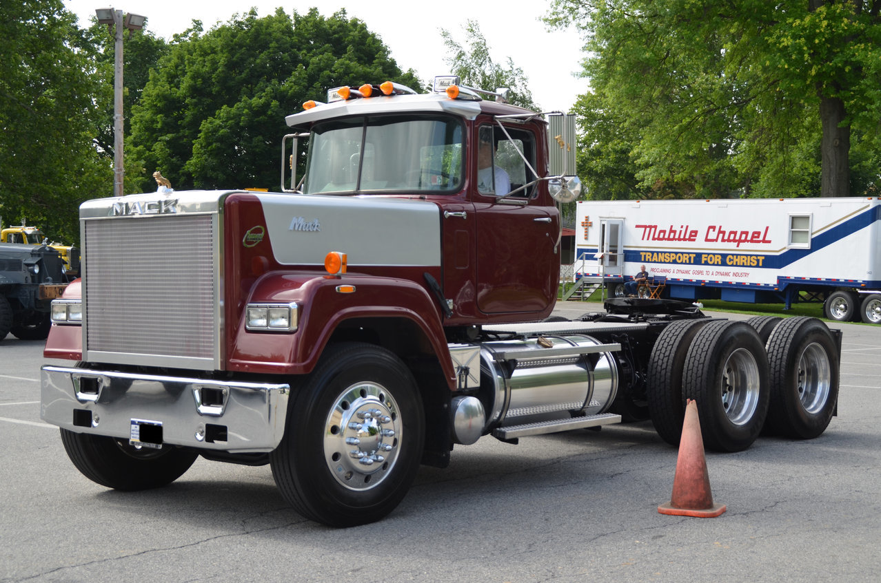 MacungieATCAshow2015 511.jpg