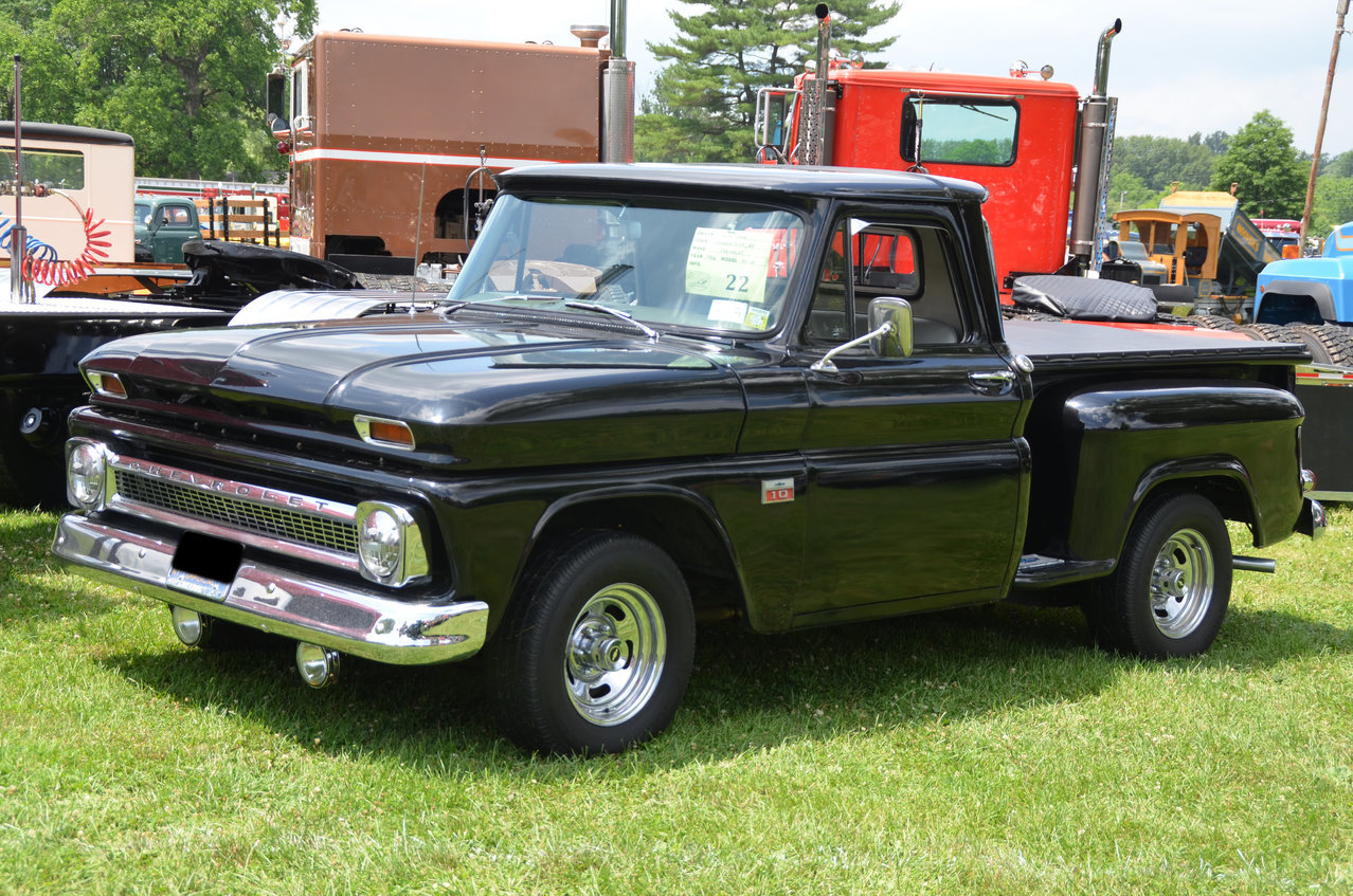 MacungieATCAshow2015 5810.jpg