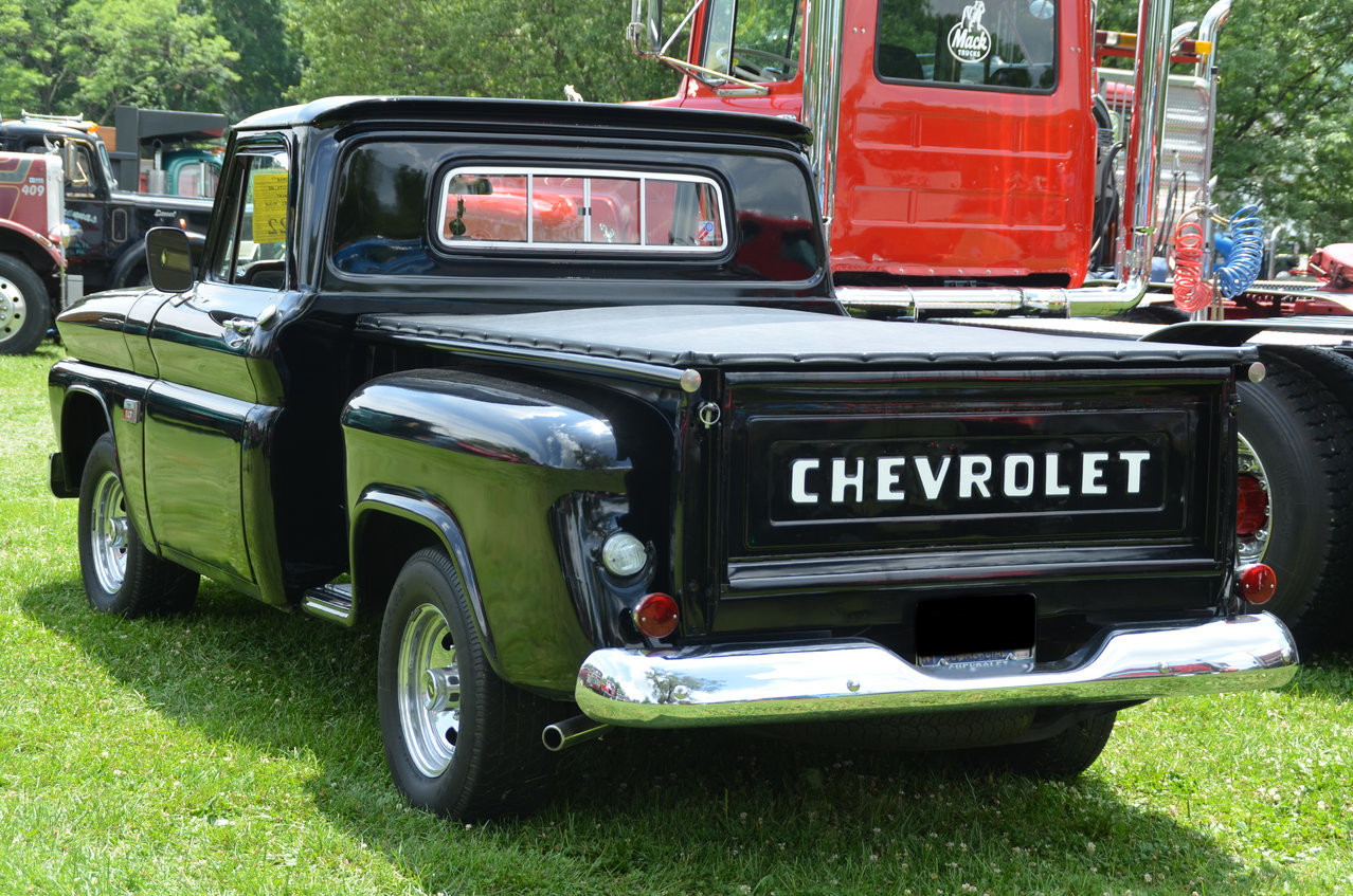 MacungieATCAshow2015 5870.jpg
