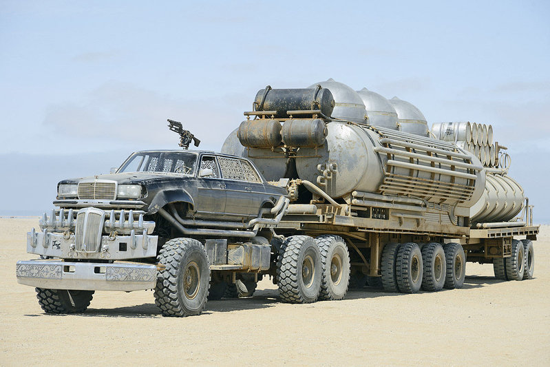 Mad-Max-Fury-Road-Truck-1200x800-00e0d5d852a5581f.jpg