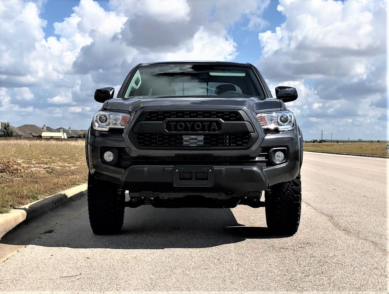 Magnetic Gray Metallic SR5 3.jpg