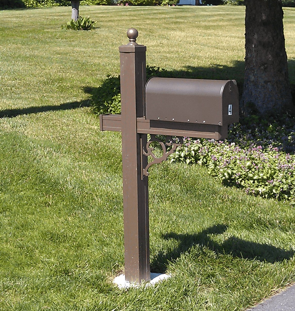mailbox-post-3-cu.jpg