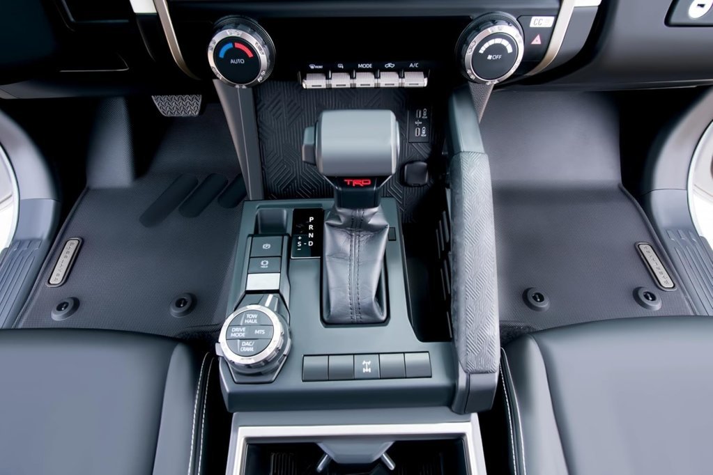 main front seat.jpg