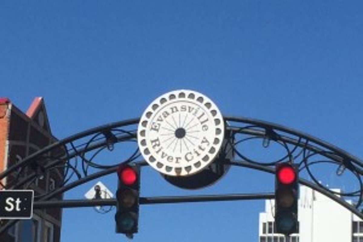 Main-St-Walkway-Arch1[1].jpg