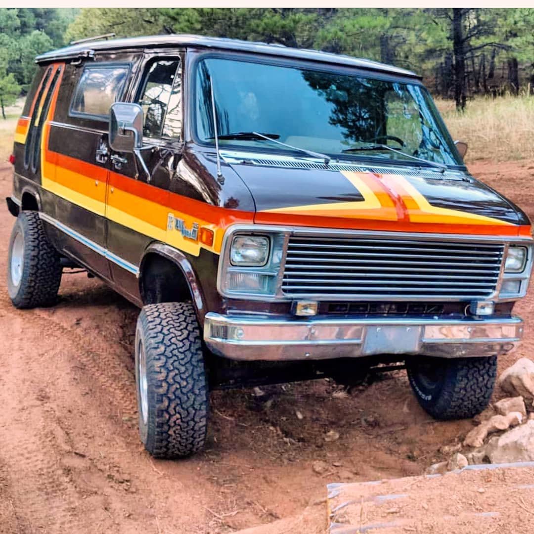 make4x4vans___B0ielhvhnsd___.jpg