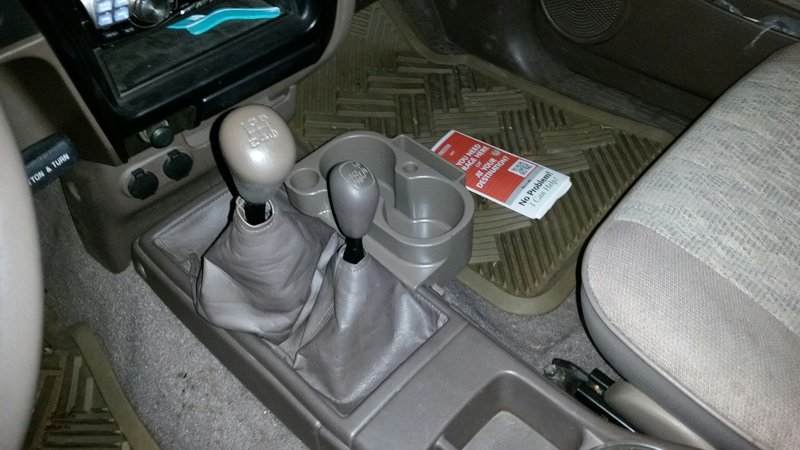 manual cup holder.jpg