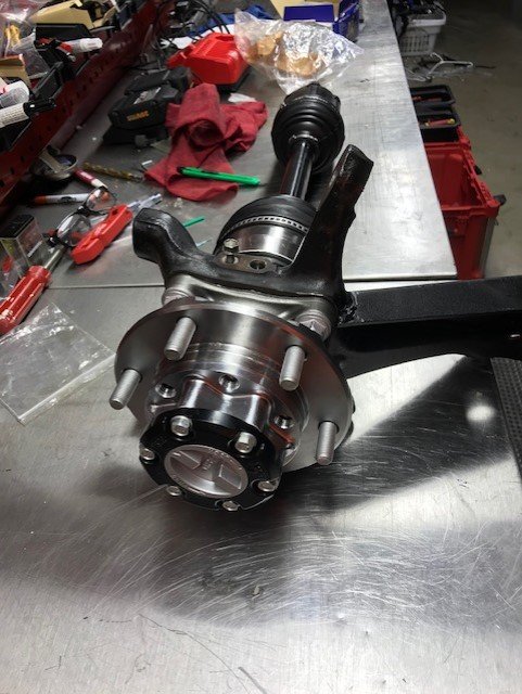 manual hub.jpg