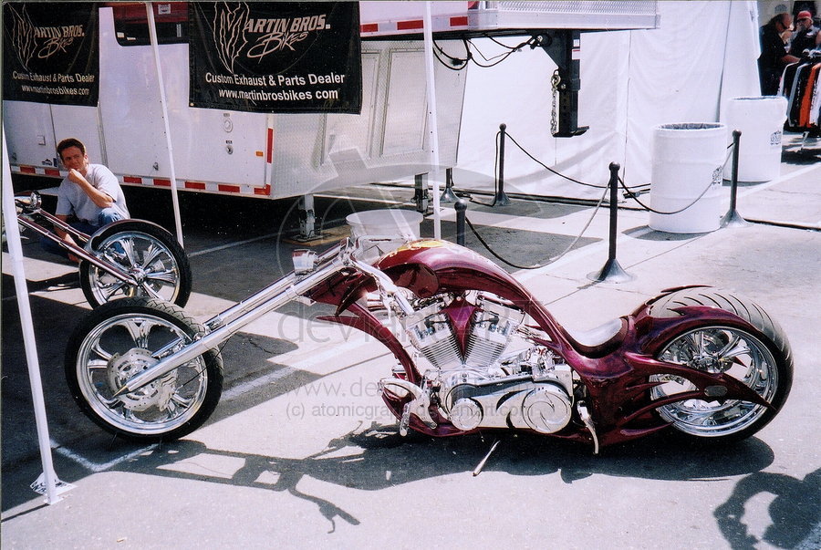 Martin_Bros_Discovery_Bike_by_atomicgrap_24385bf18105969b2f5bf5c980591e0283d4305d.jpg