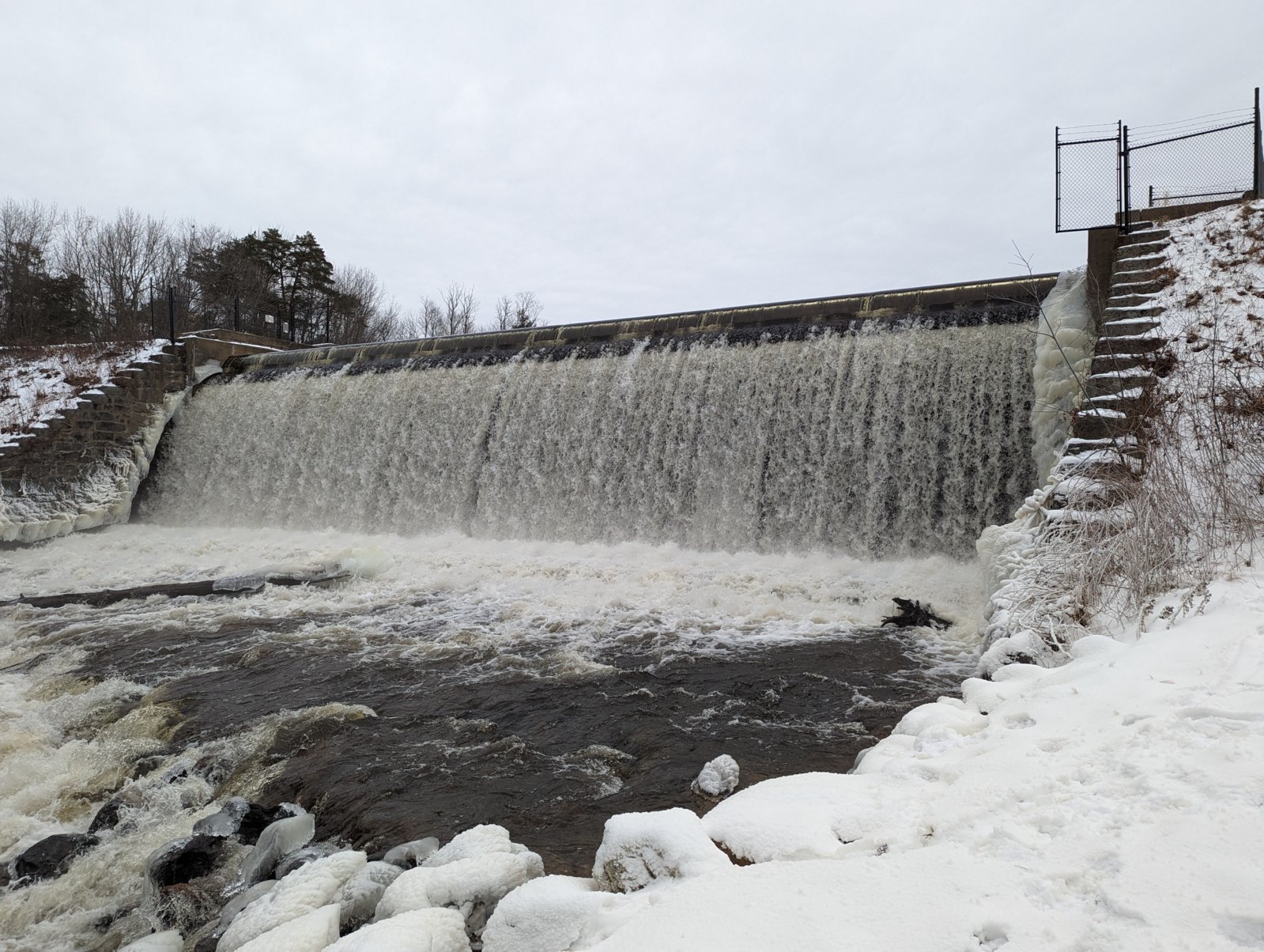 Massabesic-Spllway-2024-01-20.jpg