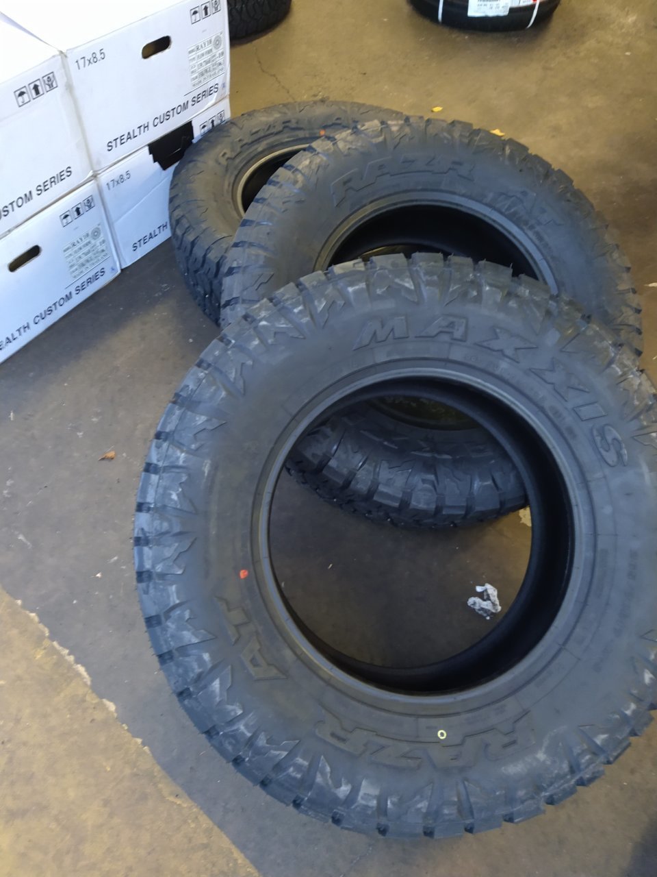 Maxxis_1.jpg