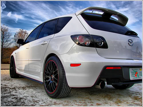 mazdaspeed3white_01f82313cad1cc5beffd4d4731279a5408b0e67d.jpg