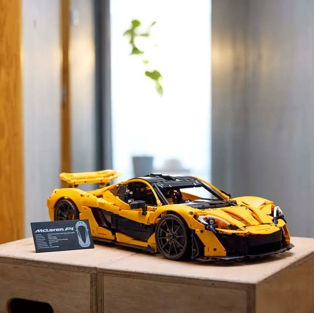 mclaren-p1-lego-technic-01-66903ab1da4c4.jpg
