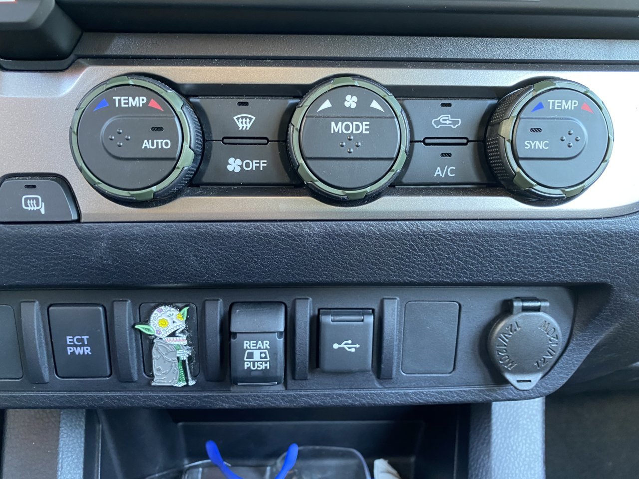 Me-So Customs Climate Rings Installed 1.jpg