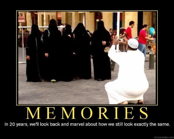 memoriespostersg4_949b60d69ac31da95264d5e6e54d05fbf3bb54f3.jpg