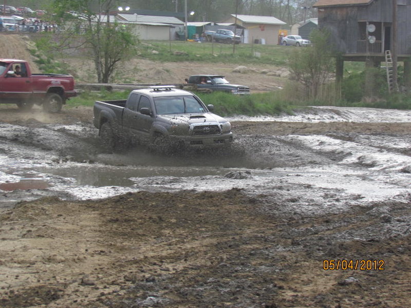 mikes mudding 2012 401.jpg