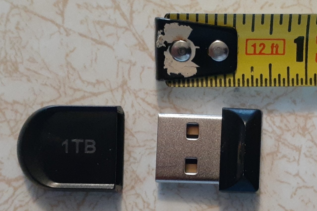 Mini Clé USB 16Go 2.0 Sandisk Cruzer Fit CZ33