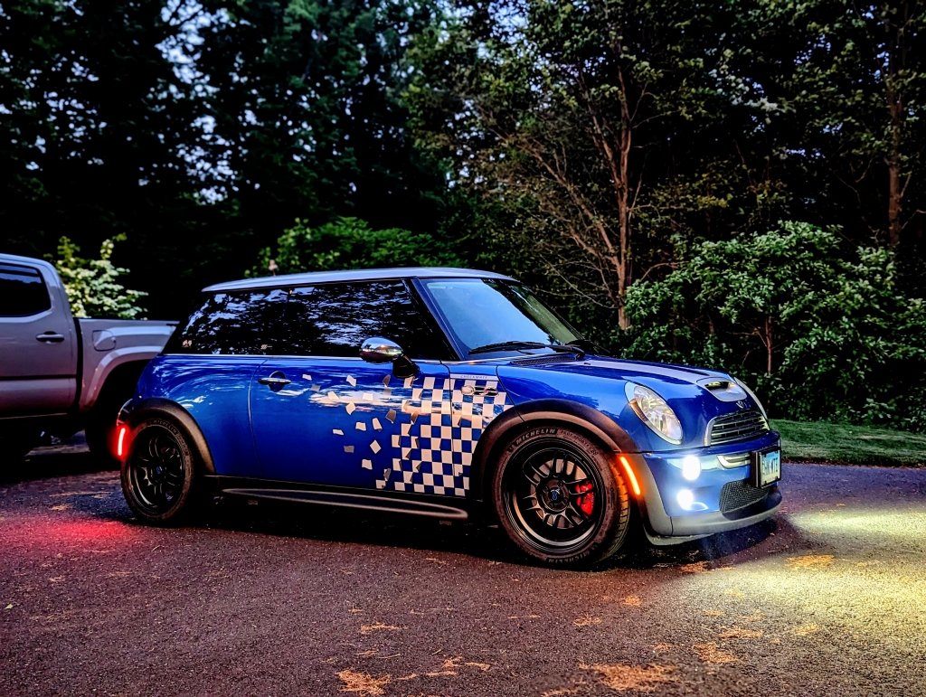 mini_jcw_1024.jpg