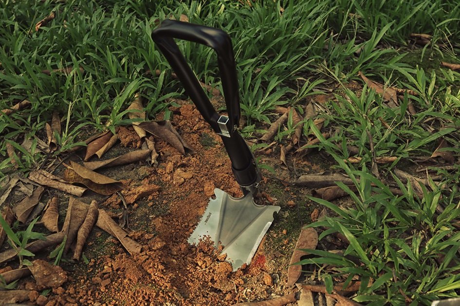 Mini_Multi_Functional_Folding_Shovel-7.jpg